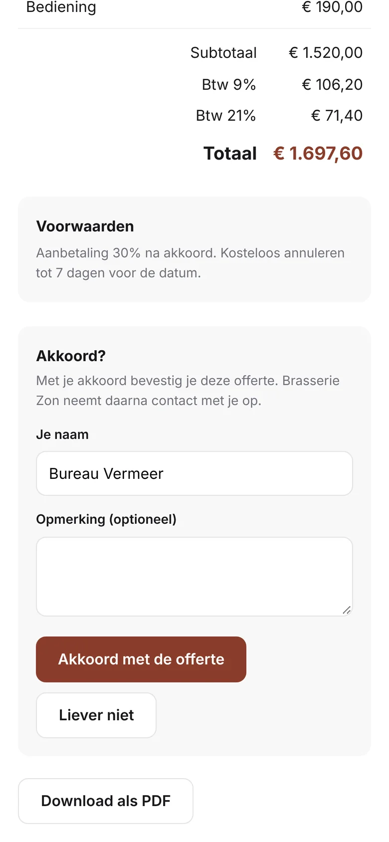 Onderaan de offerte: de voorwaarden met 30% aanbetaling, en een knop Akkoord met de offerte